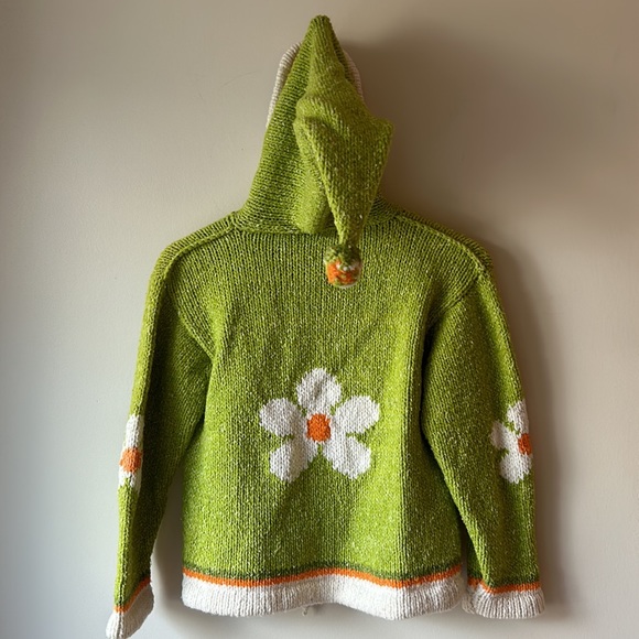 Children’s hand kint sweater with elf hood - Picture 3 of 10